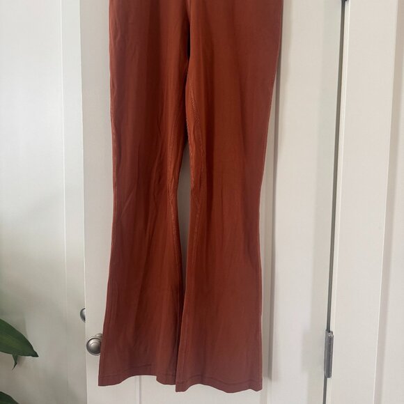 Lululemon Align High-Rise Mini-Flared Pant, Extra Short in Sable, Size 8 - Picture 1 of 6